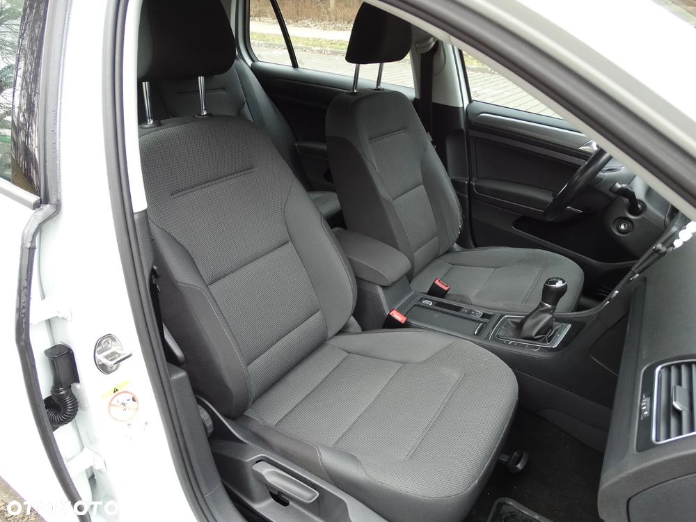 Volkswagen Golf 1.5 TSI BlueMotion ACT Comfortline - 35