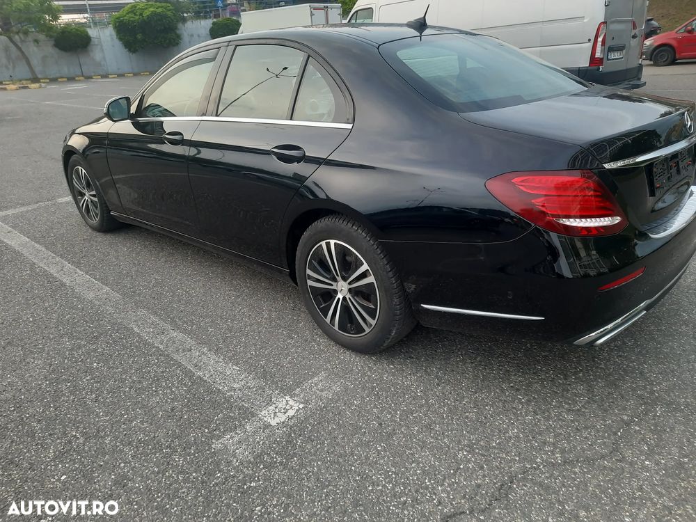 Mercedes-Benz E - 22
