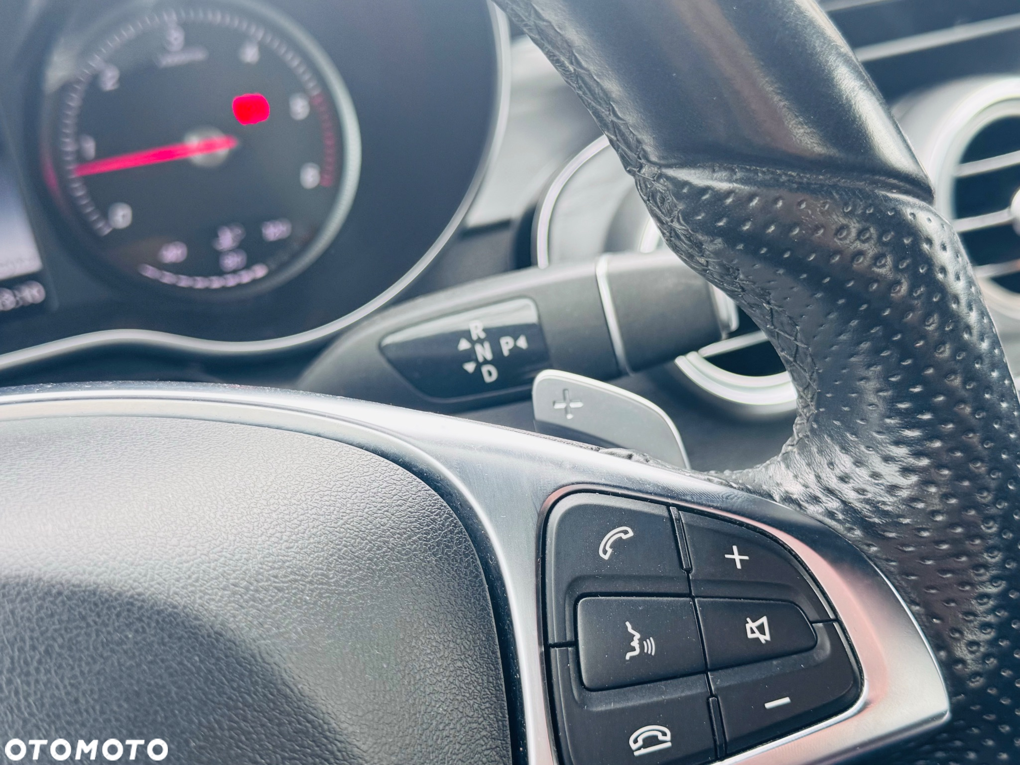 Mercedes-Benz Klasa C 220 d 9G-TRONIC - 34