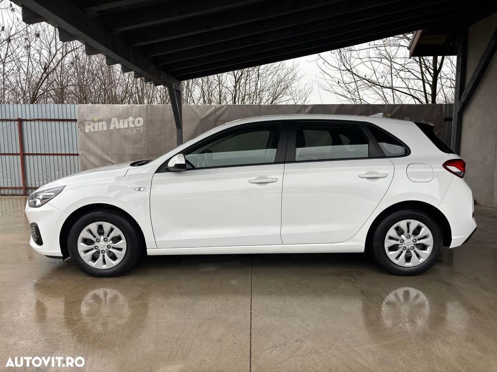 Hyundai i30 1.5 110CP 5DR M/T Comfort - 11