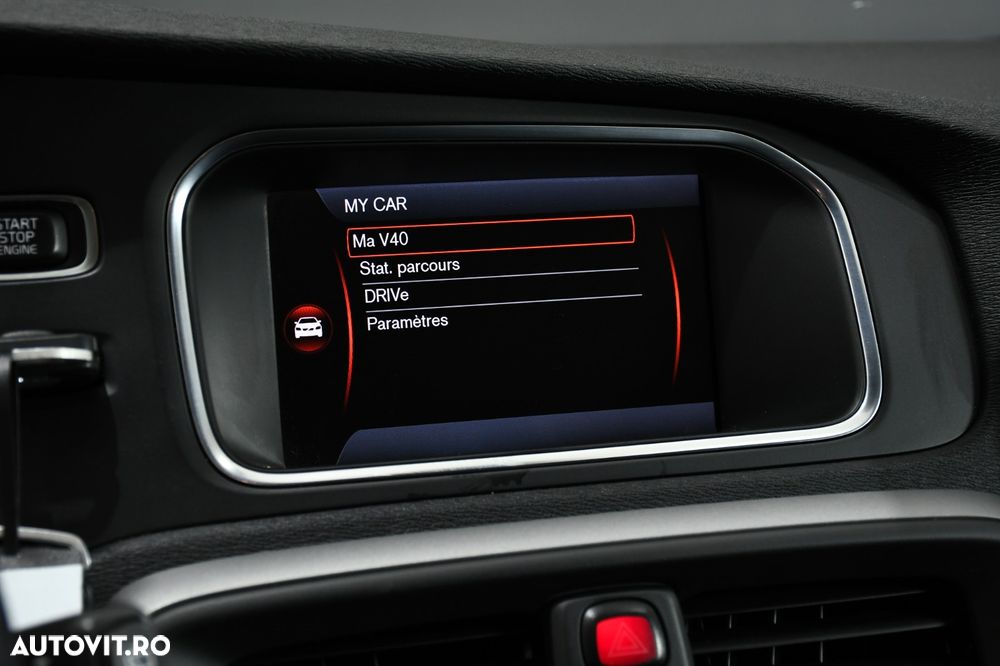 Volvo V40 Cross Country D3 Geartronic Momentum - 17