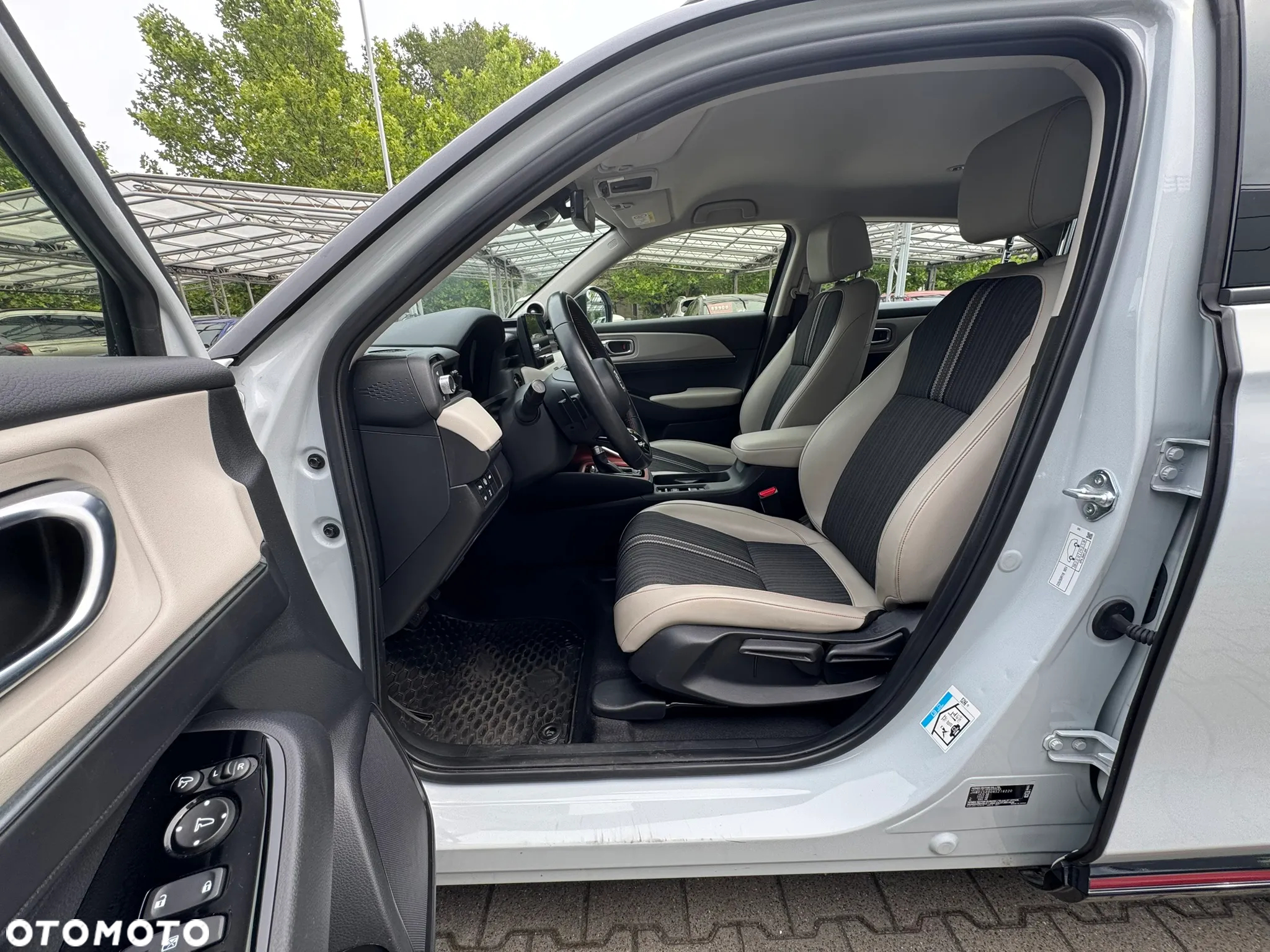 Honda HR-V 1.5 i-MMD Advance Style CVT - 13