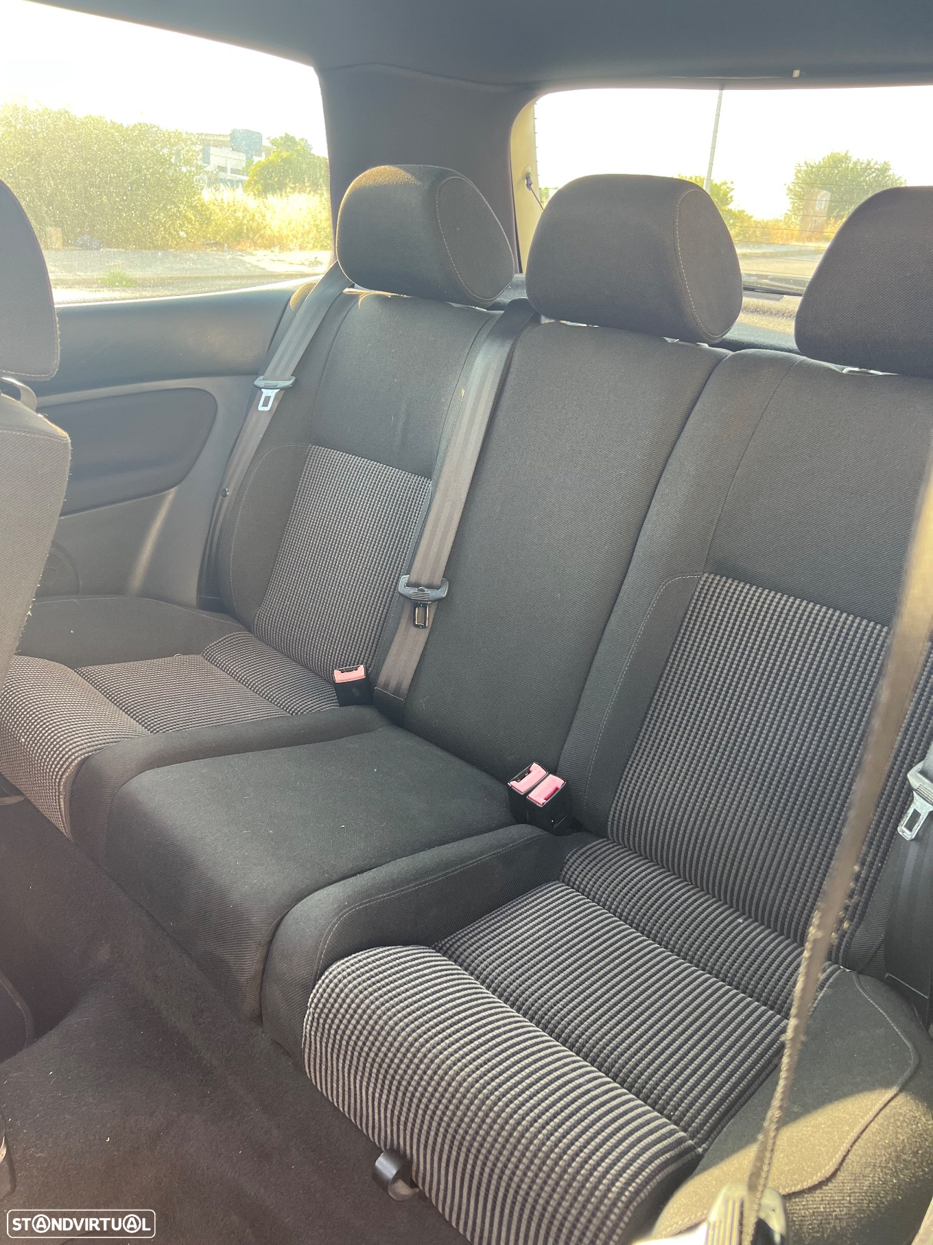 VW Golf 1.9 TDi Highline - 9