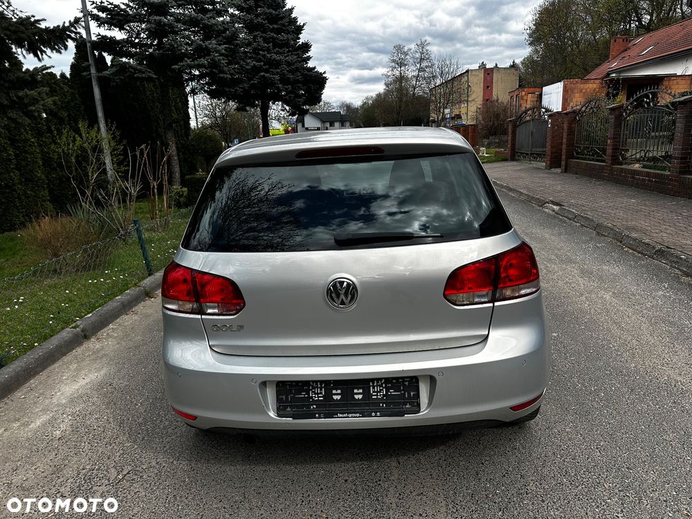 Volkswagen Golf - 10