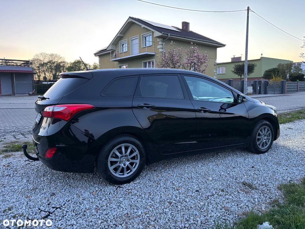 Hyundai i30 i30cw 1.6 CRDi Intro Edition - 18