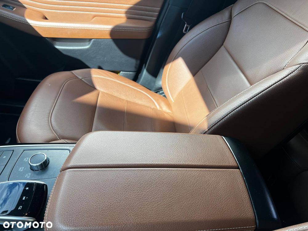 Mercedes-Benz GLE 350 d 4-Matic - 31