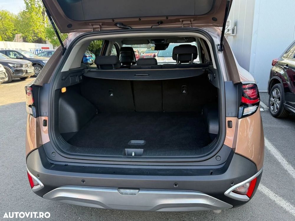 Kia Sportage 1.6 T-GDI MHEV 7DCT HP 4x4 Business Line - 35