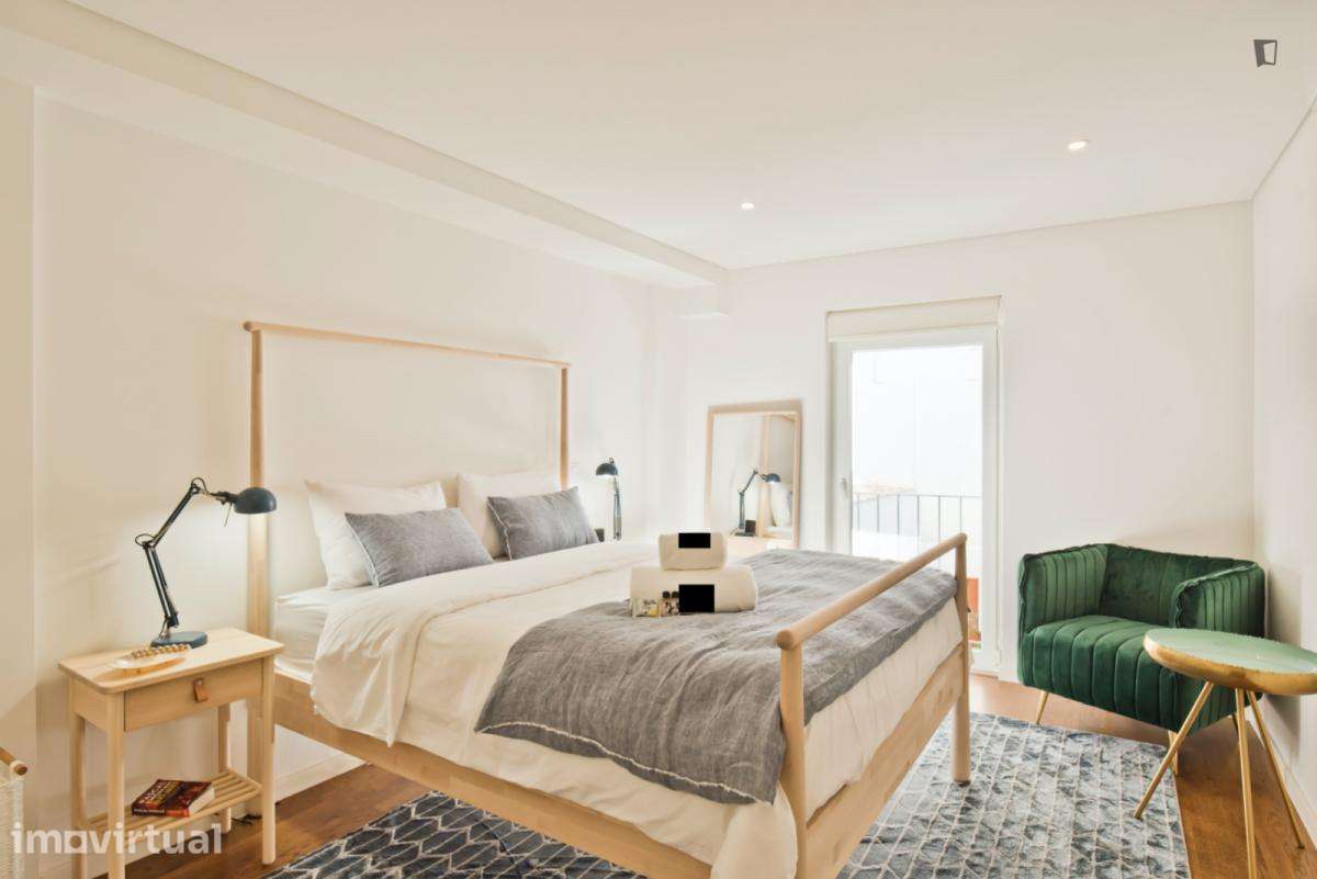 Apartamento com 3 quartos - localizado em Rato Lisbon - Grande imagem: 2/45