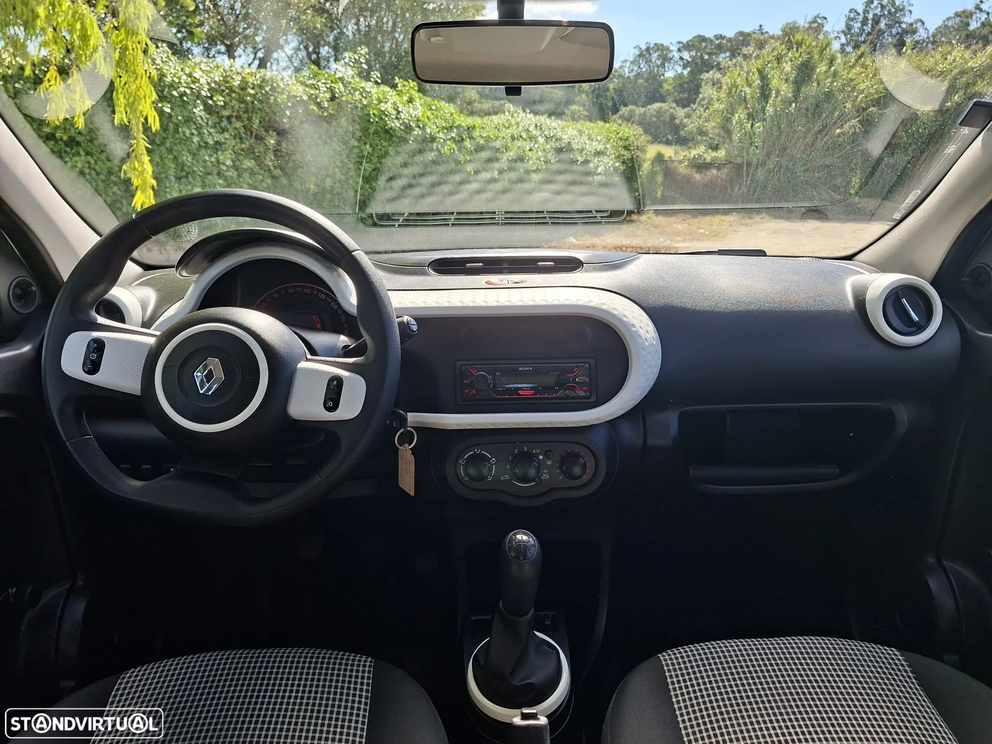 Renault Twingo SCe 70 Liberty - 19