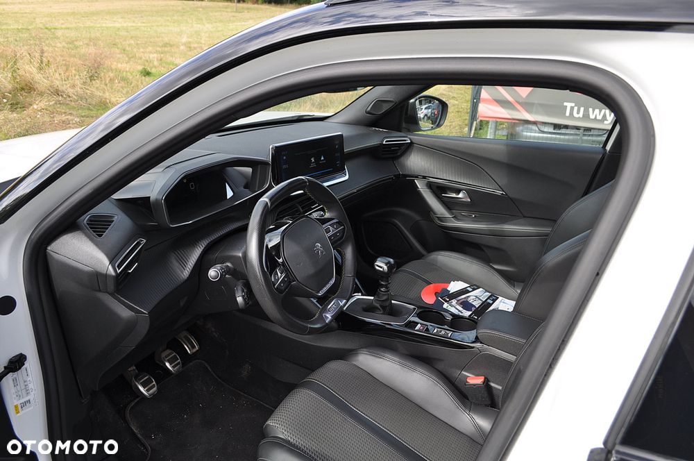 Peugeot 2008 1.5 BlueHDi GT Line S&S - 13