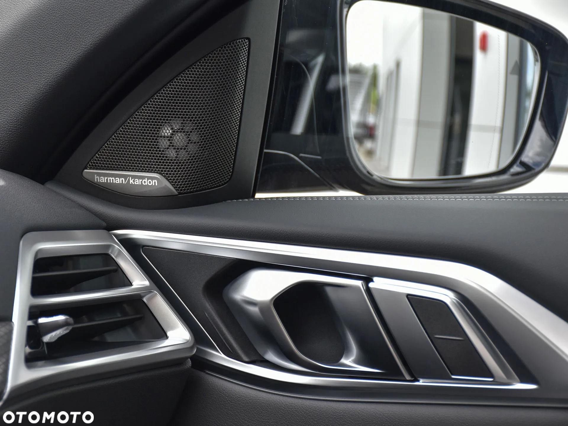 BMW M4 Competition M xDrive - 23