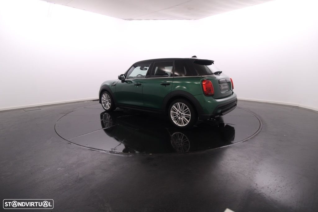 MINI 5 Portas Cooper Classic Auto - 4