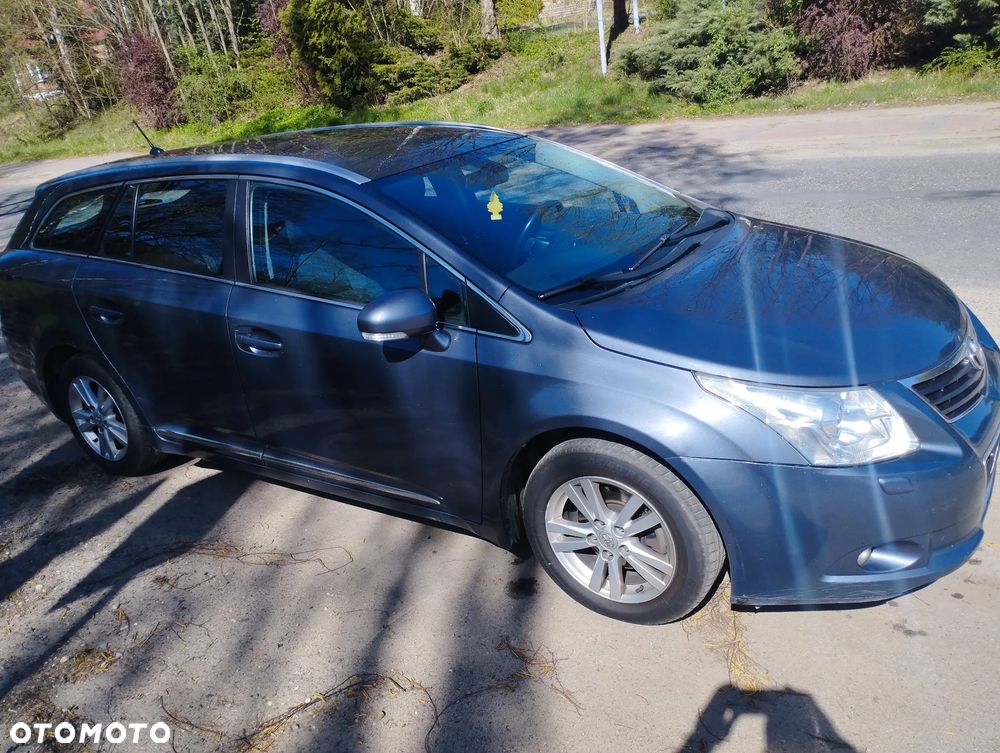 Toyota Avensis 1.8 Luna - 15