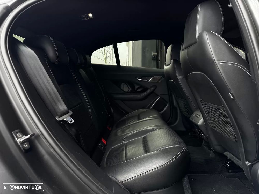 Jaguar I-Pace EV400 AWD HSE - 33