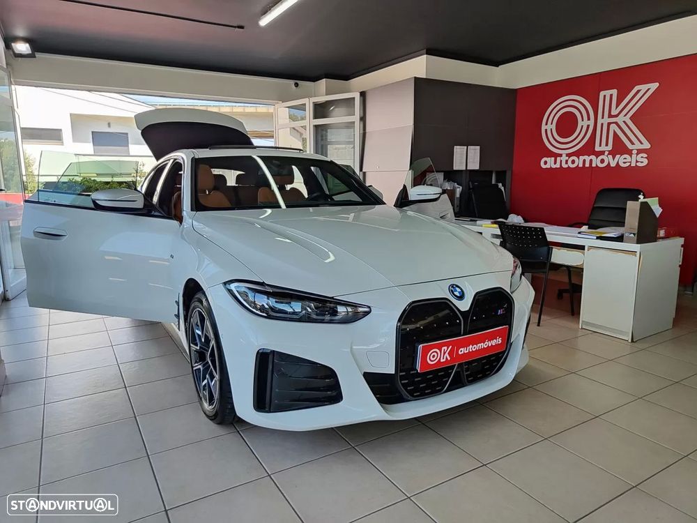 BMW i4 eDrive40 Pack Desportivo M - 19
