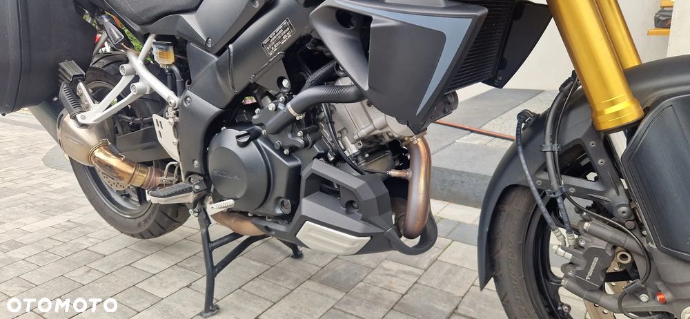 Suzuki DL - 4