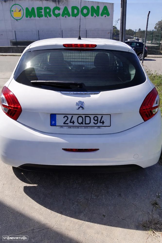 Peugeot 208 1.4 HDi - 7