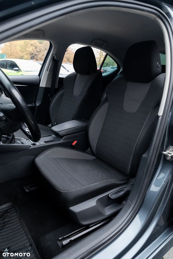 Skoda Octavia 2.0 TDI Ambition - 9