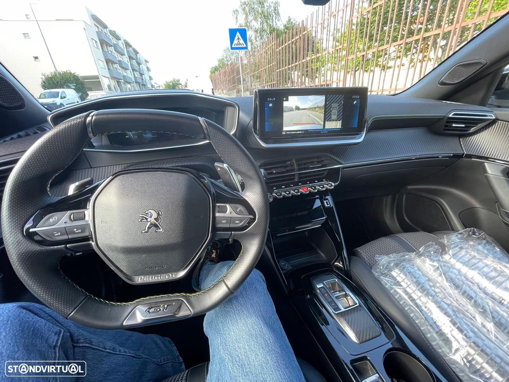 Peugeot 2008 1.2 PureTech GT Pack EAT8 - 5