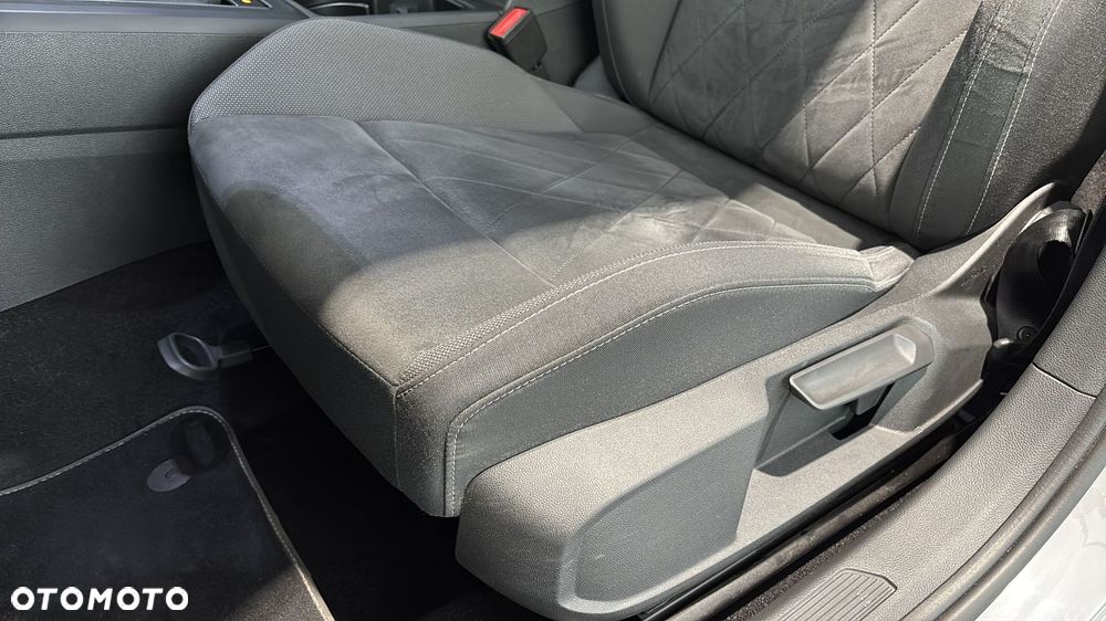 Volkswagen Golf 2.0 TDI Life - 13