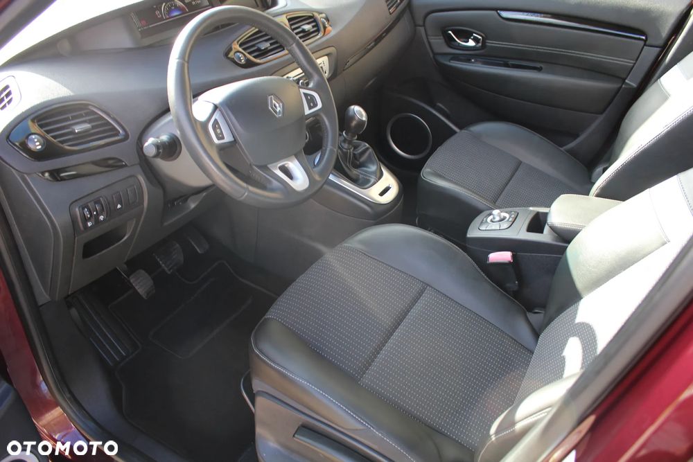 Renault Grand Scenic - 14