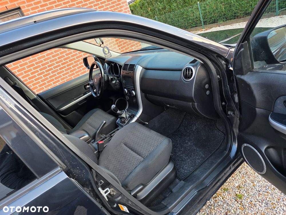 Suzuki Grand Vitara 1.9 DDiS Club - 11