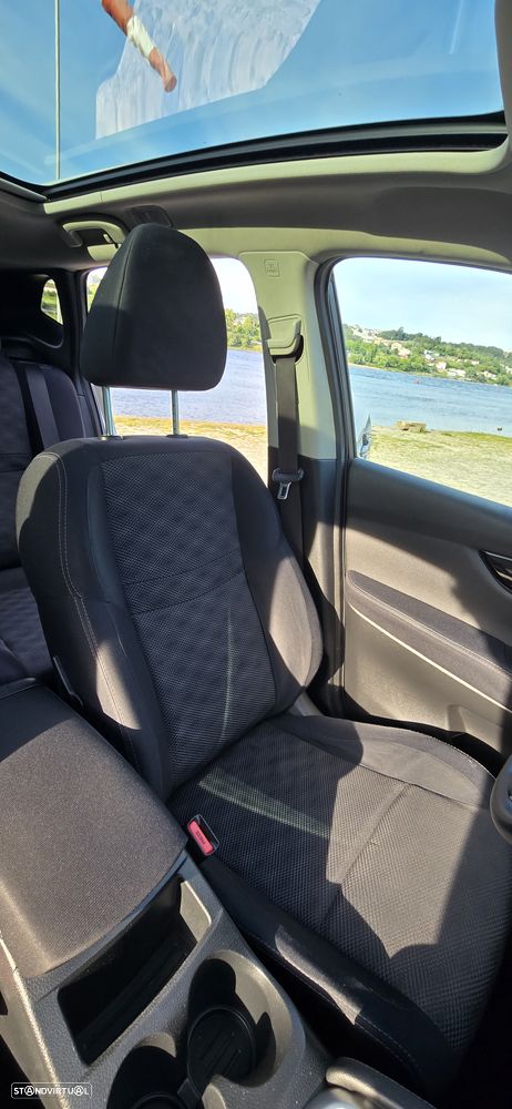 Nissan Qashqai 1.5 dCi N-Connecta - 22