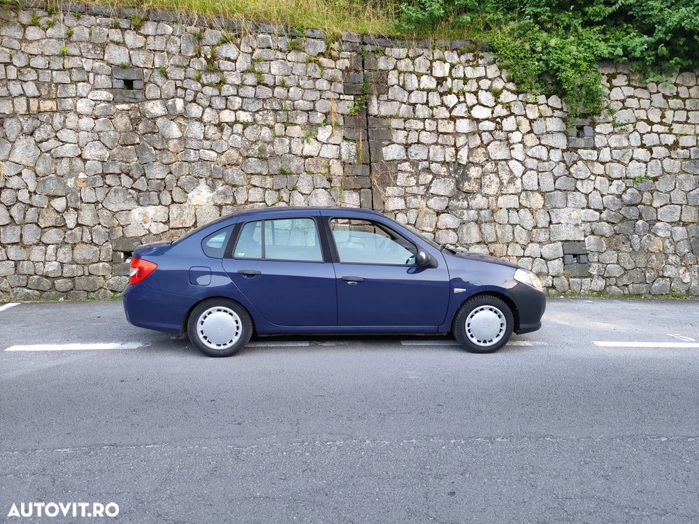 Renault Symbol 1.4 16V Privilege - 1