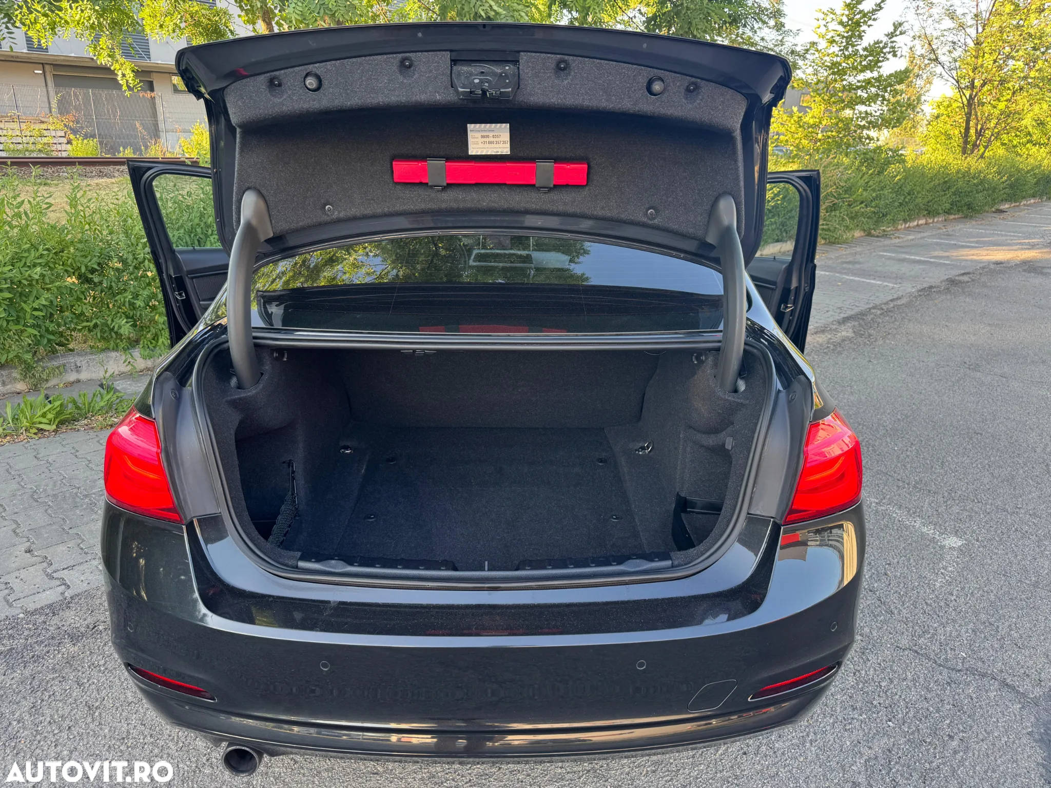 BMW Seria 3 318i Aut. Advantage - 21