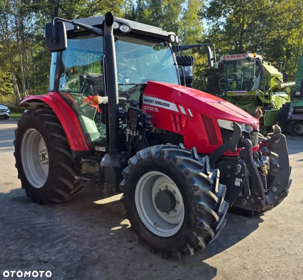 Massey Ferguson 5712 SL Dyna 4 - 26