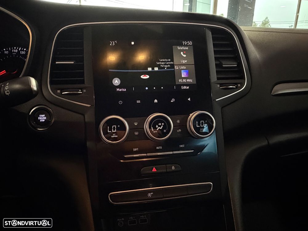 Renault Mégane 1.5 Blue dCi Limited - 11