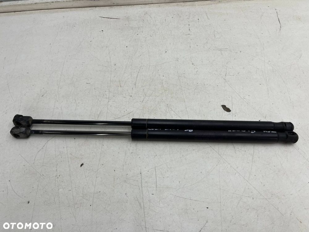 Siłownik Mitsubishi Colt VI 6 Z30 LIFT 08-12r. 3Drzwi teleskop sprężyna gazowa bagażnika klapy KPL - 4