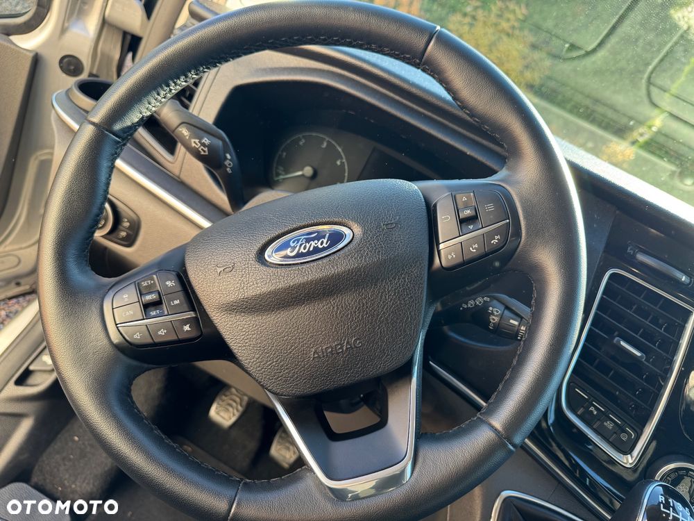 Ford Tourneo Custom 2.0 EcoBlue L2 Titanium - 17