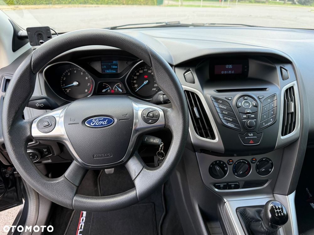 Ford Focus - 13