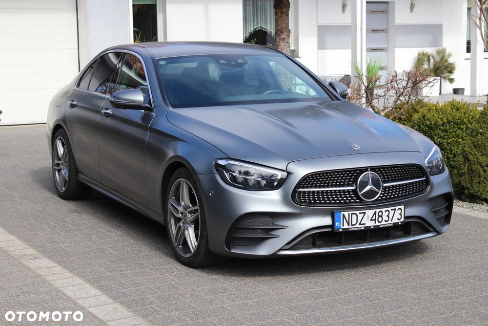 Mercedes-Benz Klasa E 220 d 4-Matic AMG/Avantgarde - 2