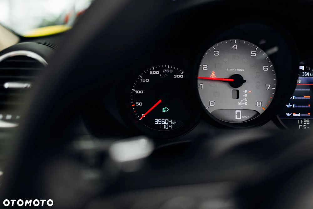 Porsche 718 Boxster S PDK - 29