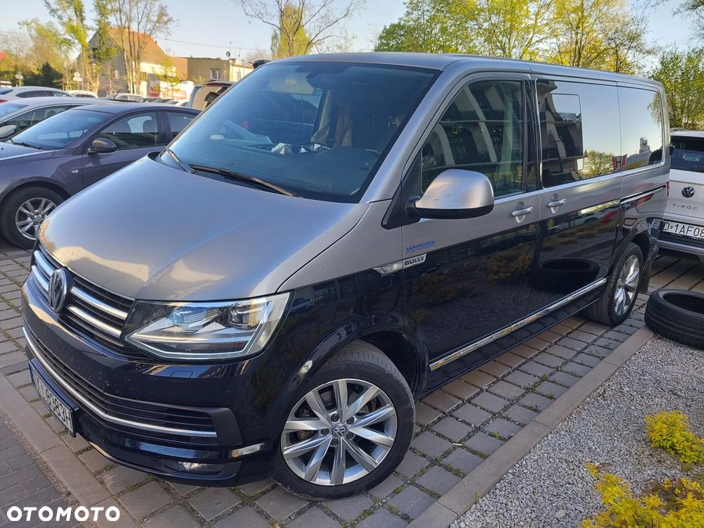 Volkswagen Caravelle - 1