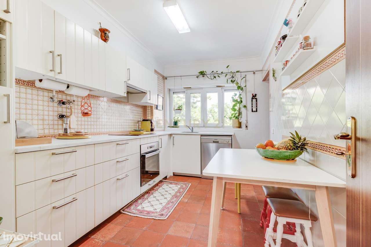 Apartamento T4 no Centro de Alverca do Ribatejo - Grande imagem: 3/17