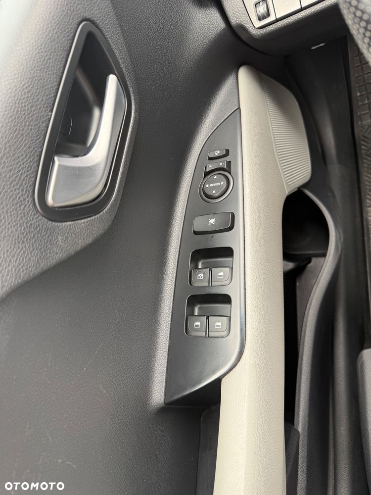 Kia Stonic 1.0 T-GDI L - 28