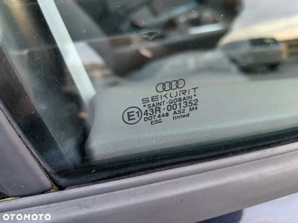 Audi A4 Limousine - 31