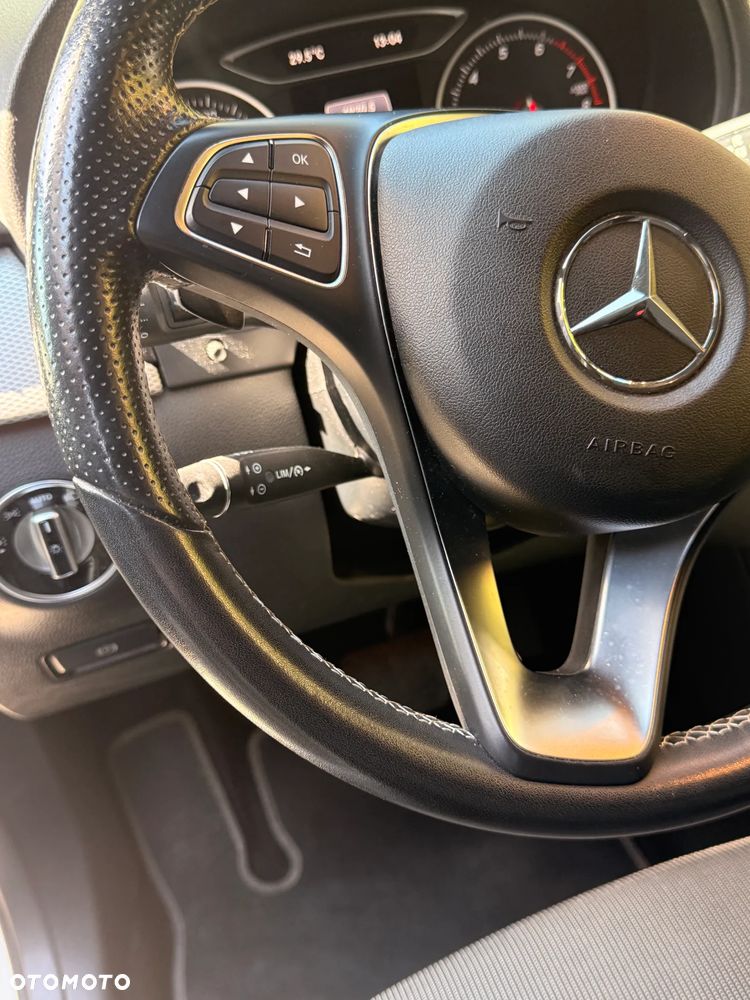 Mercedes-Benz Klasa B 220 4-Matic - 13