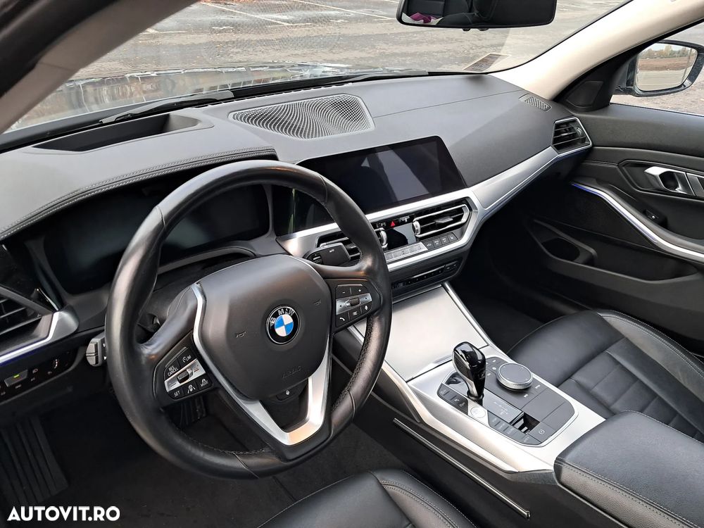 BMW Seria 3 330i Aut. Luxury Line - 19