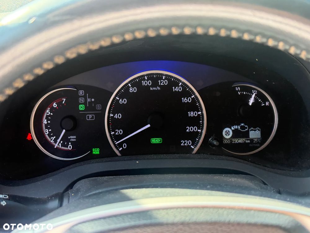 Lexus CT 200h Prestige - 21