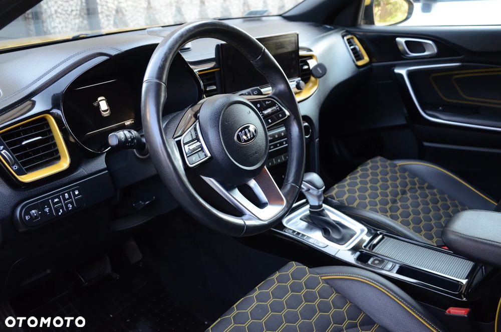 Kia XCeed - 6