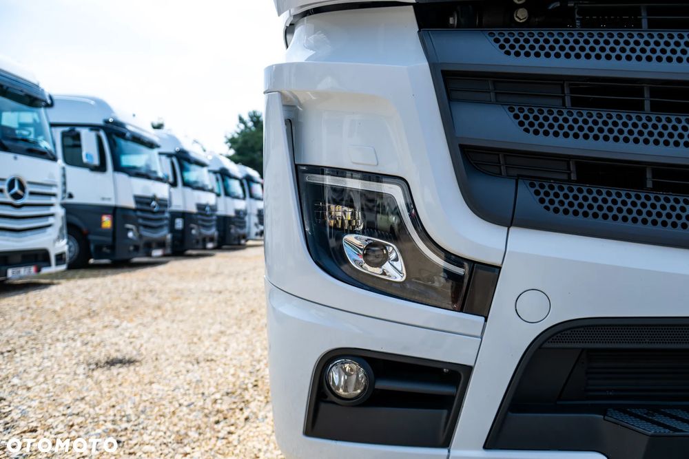 Mercedes-Benz Actros L - 11