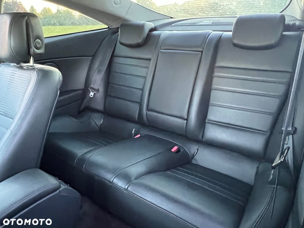 Renault Laguna dCi 180 FAP GT - 11