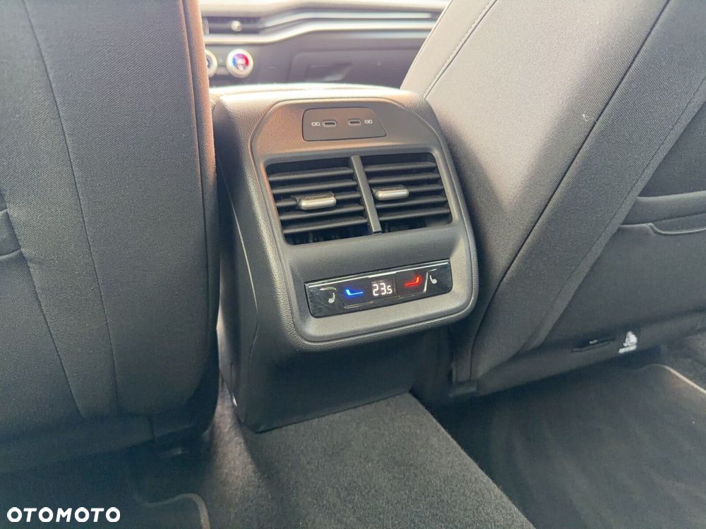 Skoda Superb 2.0 TDI SCR 4x4 Selection DSG - 35