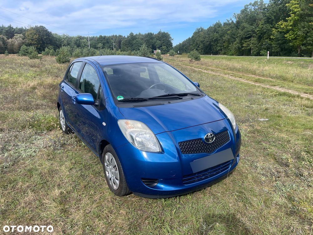 Toyota Yaris 1.3 Sol - 1