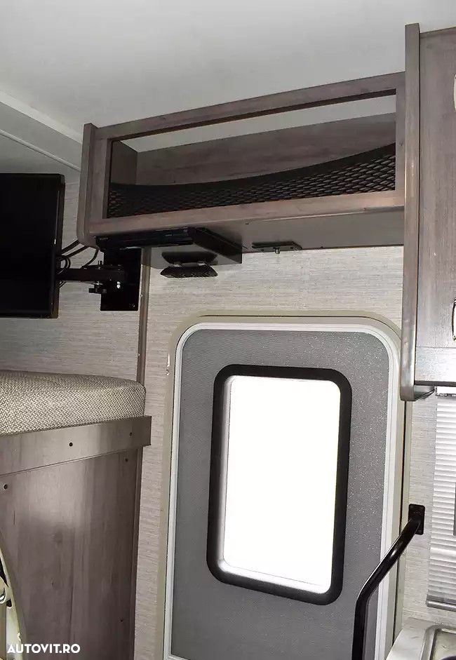 Ford E350 - 6