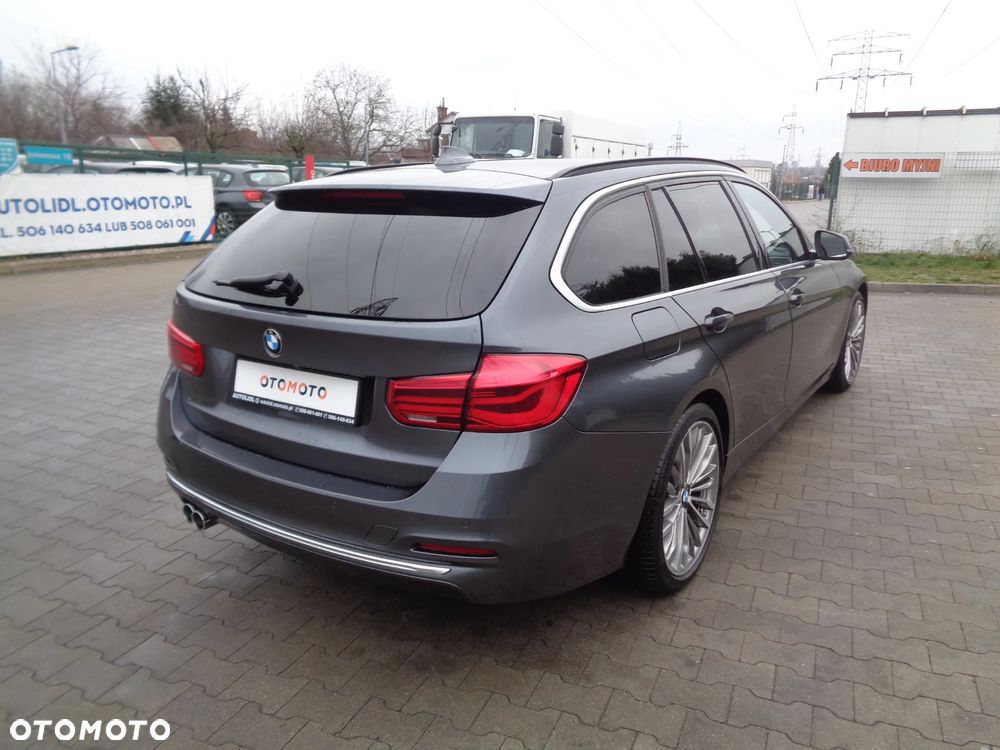 BMW Seria 3 320d Sport Line - 9